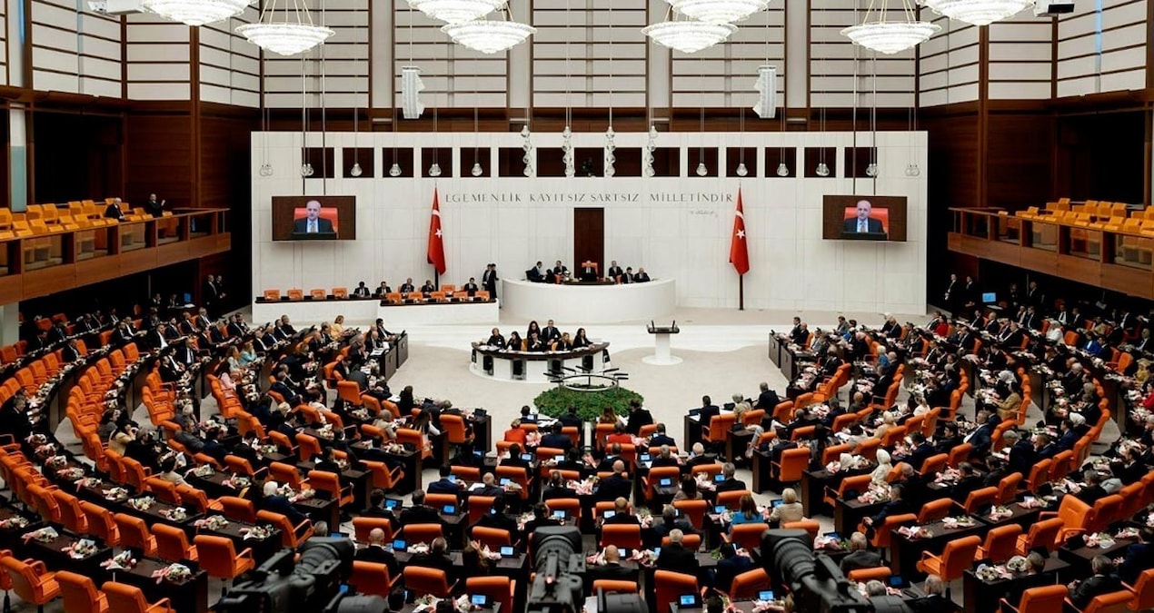 Ayrıntılar Netleşti: CHP'nin "Darbelerin sorumluları" araştırılsın önerisi AKP ve MHP'nin oylarıyla reddedildi