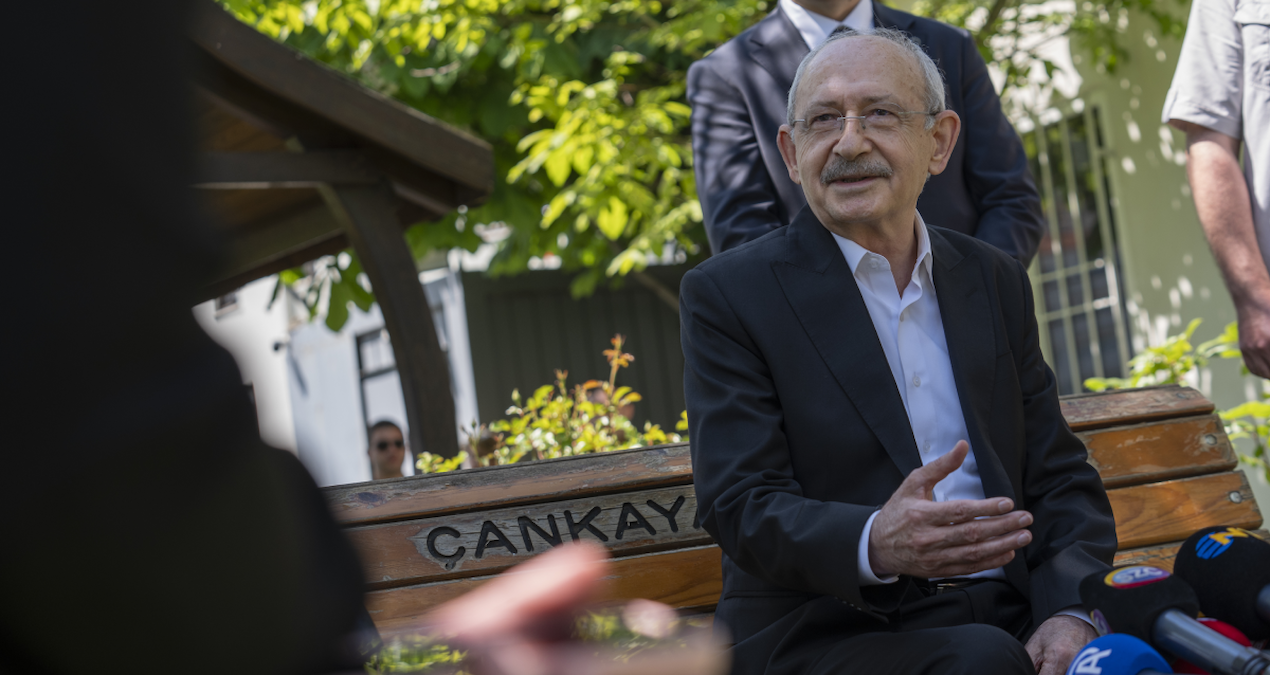 Gündemden Son Bilgiler: CHP'ye kayyum olunca TRT tarafından keşfedildi - Son Dakika: Gelişmeler Takip Ediliyor