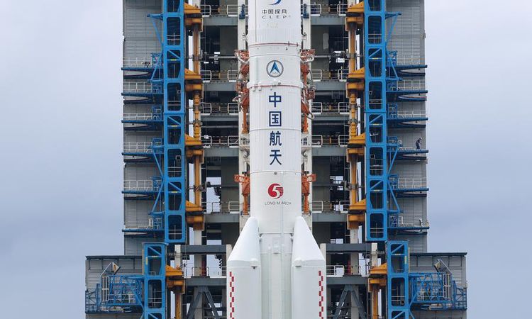 Çin, Chang'e-7'yi Ay'a Göndermek İçin Fırlatma Alanına Taşıdı: Gelişmeler Takip Ediliyor
