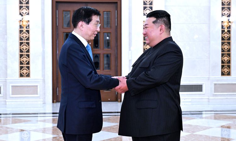 Son Gelişme: Çin'in En Üst Düzey Siyasi Danışmanı Wang, Kuzey Kore Lideri Kim Jong-un ile Bir Araya Geldi - So