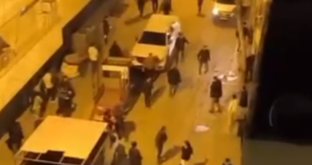 Son Gelişme: Çocukların kavgası ailelerin kanlı kavgasına dönüştü! Yaralılar var - Son Dakika Haberleri