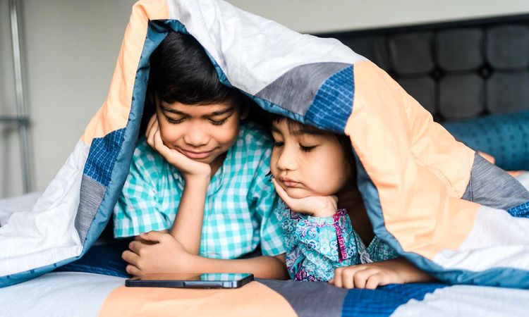 Çocukların Telefon ve Tablet Bağımlılığına Son: Uzmanlardan 5 Altın Tavsiye - Haberleri: Gelişmeler Takip Edil