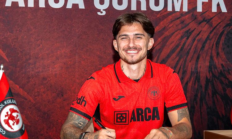 Çorum FK, milli oyuncu Berat Ayberk Özdemir'i transfer etti - Haberleri