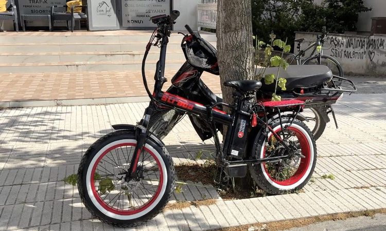 A car and an electric bicycle collided in Çorum: 1 injured - Breaking News