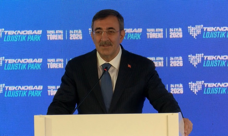 Cumhurbaşkanı Yardımcısı Yılmaz Bursa'da üretenleri gerçek kahraman saydı: Gelişmeler Takip Ediliyor