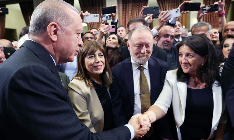 Sıcak Gündem: DEM Parti heyeti Erdoğan'la görüşmek için Külliye'de! Demirtaş dahil masada 5 konu var - Son Dak