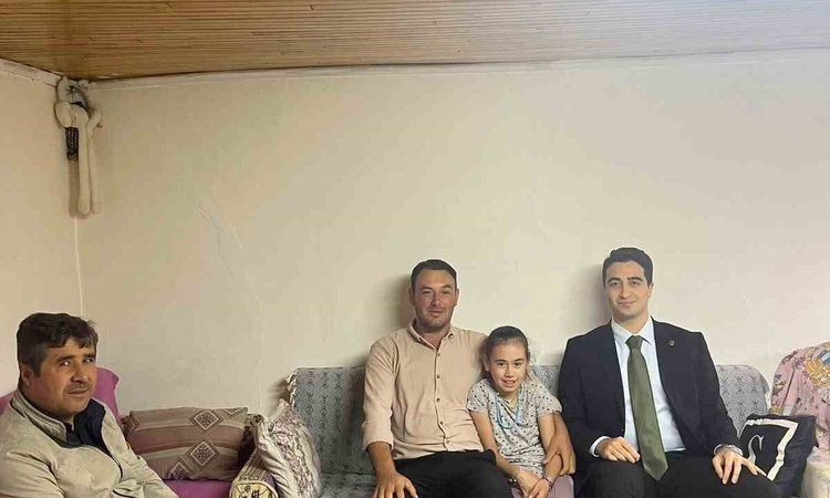 Denizli Beyağaç Kaymakamı Haydari hane ziyaretlerinde vatandaşları dinledi: Gelişmeler Takip Ediliyor