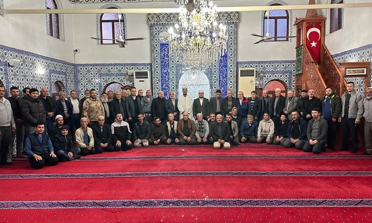 Denizli Çivril'de sabah namazı buluşmasında camilerin manevi önemi vurgulandı: Gelişmeler Takip Ediliyor