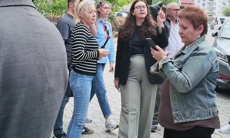 Denizli'de site yöneticisi olduğunu söyleyen kişi, YP İlçe Başkanı Coşkun'a küfretti: Gelişmeler Takip Ediliyo