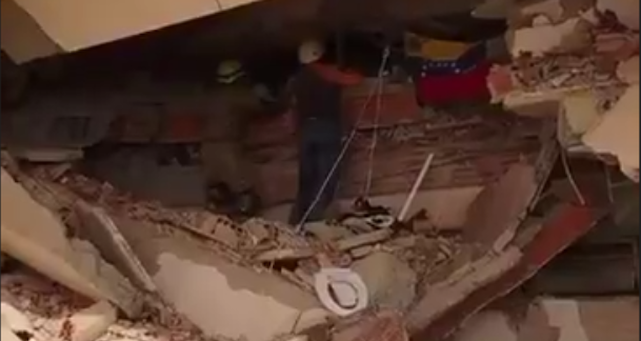 Ayrıntılar Netleşti: Deprem faciasında ölü sayısı 920'ye çıktı: 1.500'ü aşması bekleniyor - Son Dakika - Son D