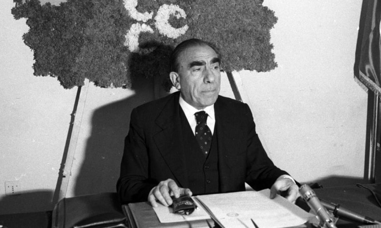 Destici'den Alparslan Türkeş hakkında dikkat çeken anılar: 70'li yaşlarında 8 kat merdiveni yürüyerek çıkıyord