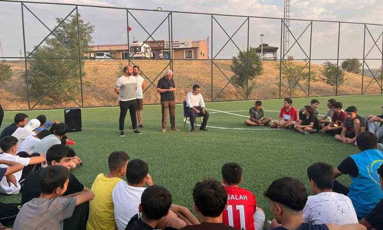 Gündemden Son Bilgiler: Dicle Kaymakamı Atış, Selahaddin Eyyubi Gençlik Kampı’nda Gençlerle Buluştu - Haberler