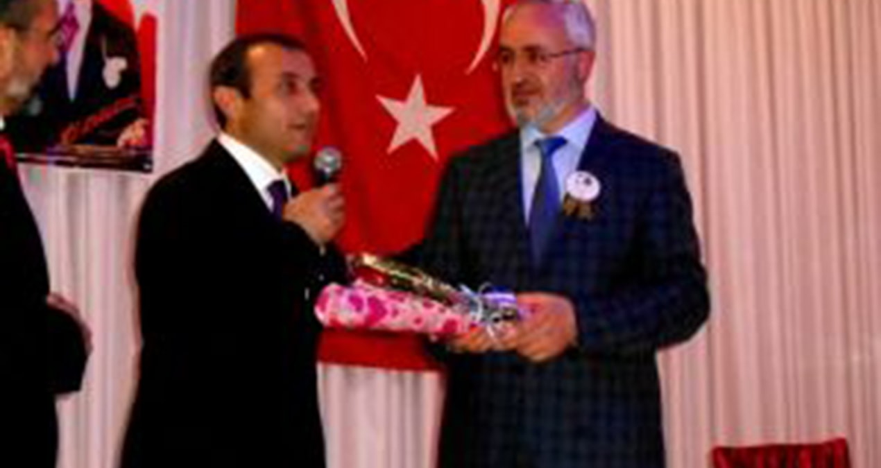 Sıcak Gündem: Diyanet’ten Sonel’e: Yetim-öksüz babası! - Haberleri: Gelişmeler Takip Ediliyor
