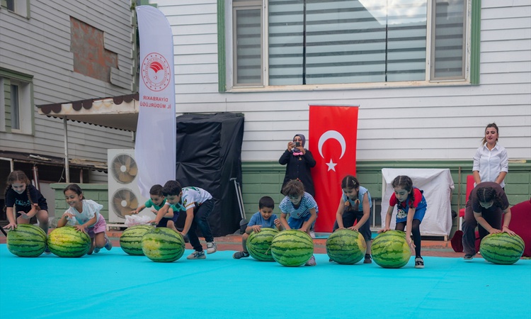 Diyarbakır'da karpuz yarışmasında Adil Aydın 47 kilo 900 gramla birinci oldu | İşte Tüm Ayrıntılar