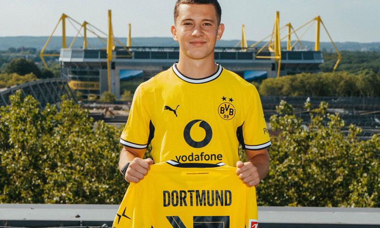 Ayrıntılar Netleşti: Dortmund'dan 18 yaşındaki yıldıza servet! Çuval çuval para verip formayı giydirdiler - So