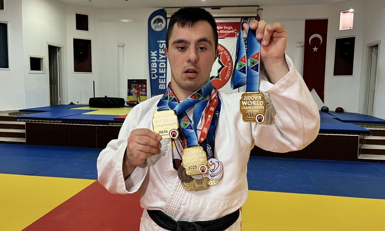 Son Gelişme: Down sendromlu Ahmet Ünal'dan tarihi başarı: Judoda dünya şampiyonu - Son Dakika: Gelişmeler Taki