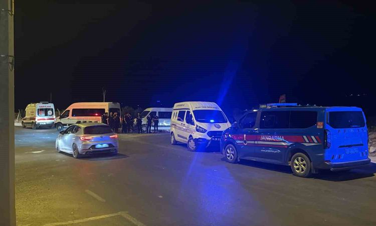 Ayrıntılar Netleşti: Düğün konvoyunda yaşanan tartışma meydan savaşına döndü: 4 yaralı - Son Dakika Haberleri: