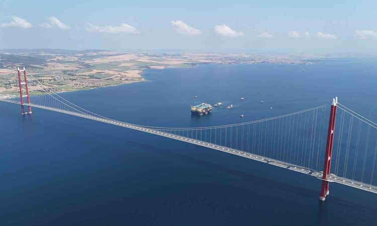Dünyanın En Büyük 3. Yarı Batık Gemisi Çanakkale'den Geçti - Son Dakika Haberleri | İşte Tüm Ayrıntılar