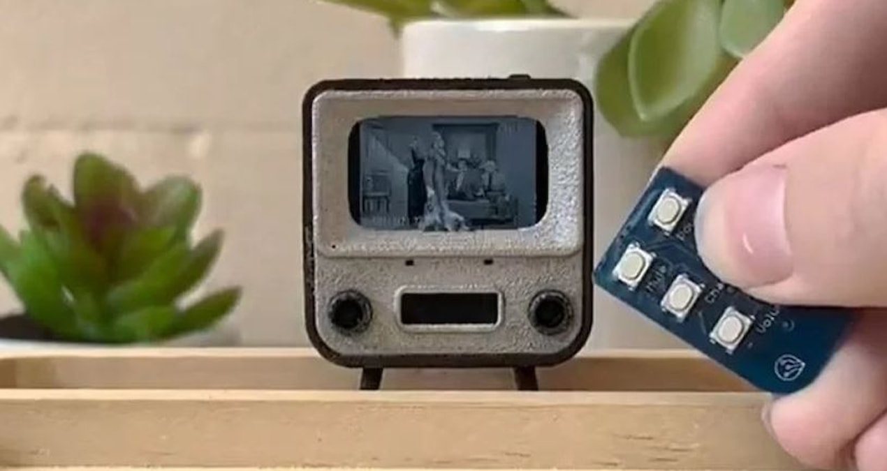 Son Gelişme: Dünyanın en küçük televizyonu 2 bin 600 TL'den satışa çıktı - Haberleri | İşte Tüm Ayrıntılar