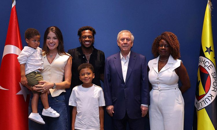 Sıcak Gündem: Duygusal veda! Fenerbahçe'de Fred dönemi resmen sona erdi - Haberleri - Son Dakika Bilgileri
