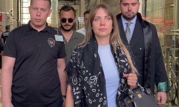 Ayrıntılar Netleşti: Eda Ece gözyaşları içinde özür diledi: Haddimi aştım - Haberleri | İşte Tüm Ayrıntılar