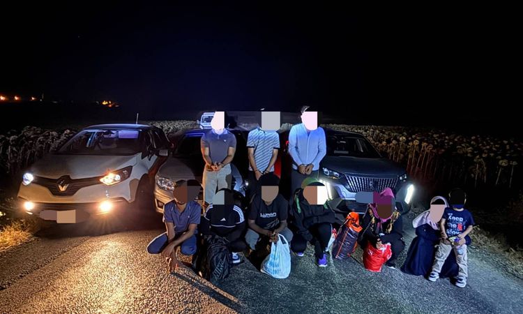 Edirne'de göçmen kaçakçılığı baskınu: 3 tutuklama - Son Dakika - Son Dakika Bilgileri