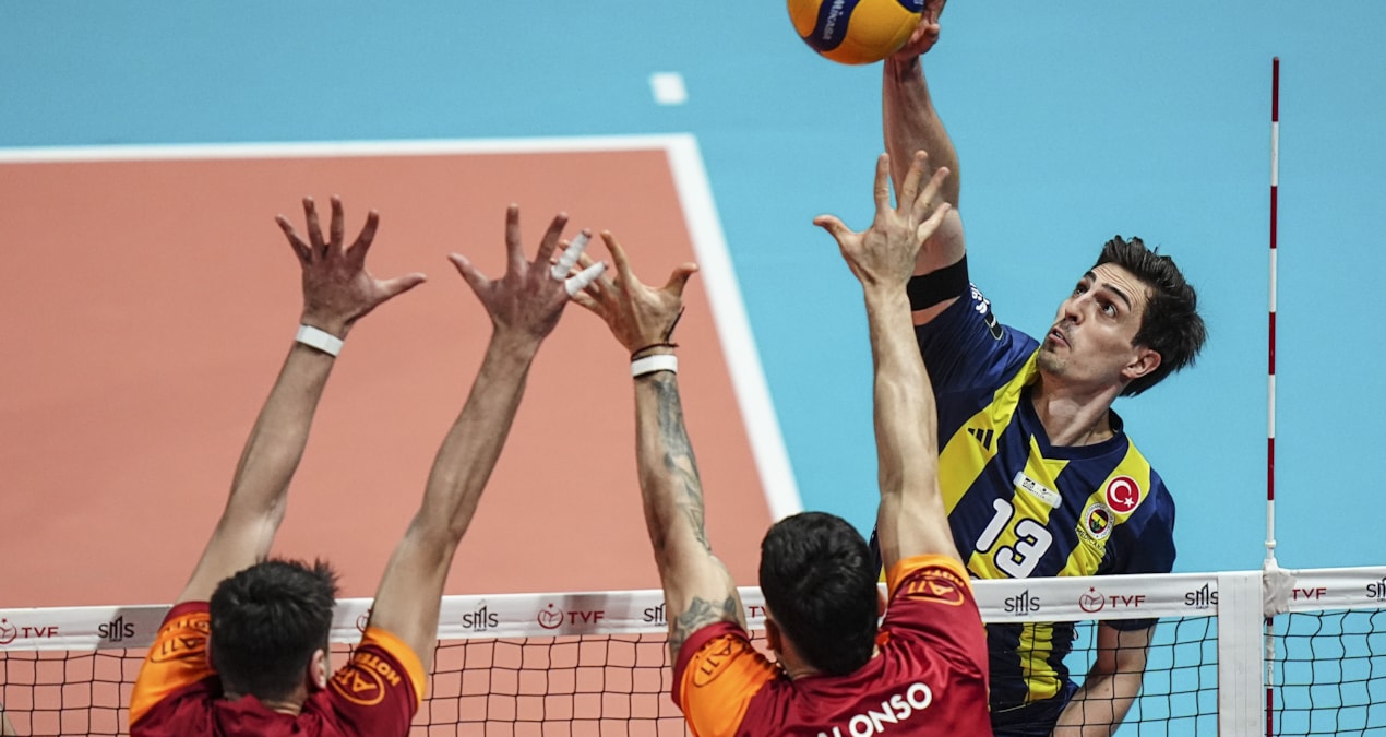 Gündemden Son Bilgiler: Efeler Ligi'ndeki derbide Fenerbahçe, Galatasaray'a set vermedi - Haberleri