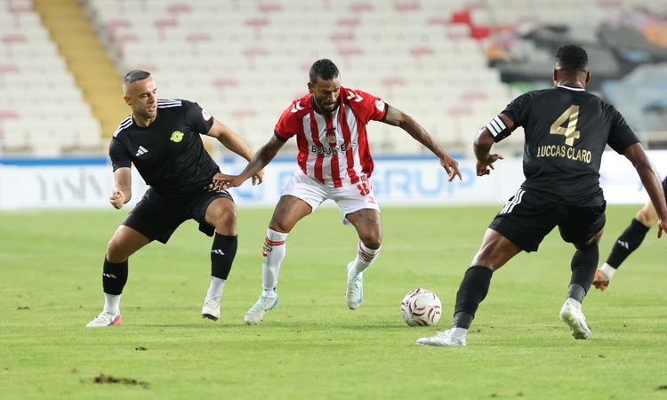 Son Gelişme: Ekenler Beton Sivasspor- Turka Esenler Erokspor: 0-0 - Son Dakika Haberleri ve Merak Edilenler