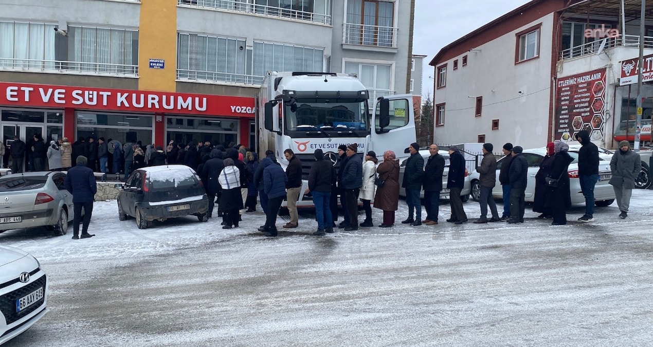 Son Gelişme: Eksi 4 derecede ucuz et kuyruğu - En Son Haber | İşte Tüm Ayrıntılar