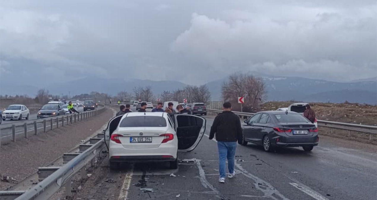 Son Gelişme: El frenini çekmeyi unuttu, faciaya neden oldu: 1 ölü, 3 yaralı - Son Dakika Haberleri: Gelişmeler