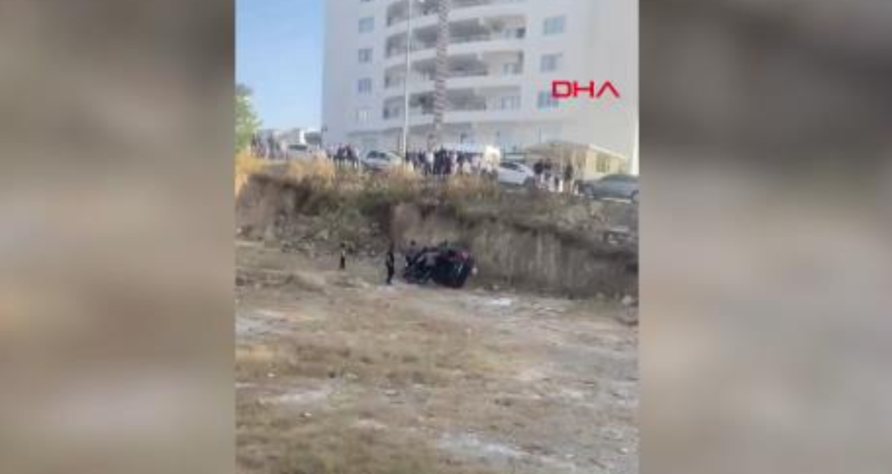 Son Gelişme: El frenini indirdikleri otomobil uçuruma yuvarlandı: İki çocuk yaralandı - Son Dakika