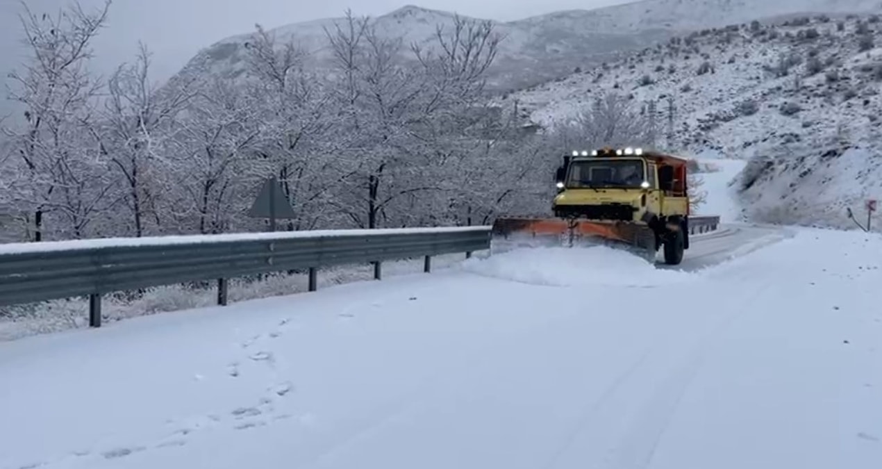 Ayrıntılar Netleşti: Elazığ’da kar yağışı: 23 köy yolu ulaşıma kapandı - Son Dakika Haberleri | İşte Tüm Ayrın