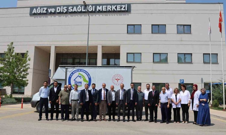 Sıcak Gündem: Elazığ'da Mobil Ağız ve Diş Sağlığı Aracı Hizmete Sunuldu - Haberleri: Gelişmeler Takip Ediliyor