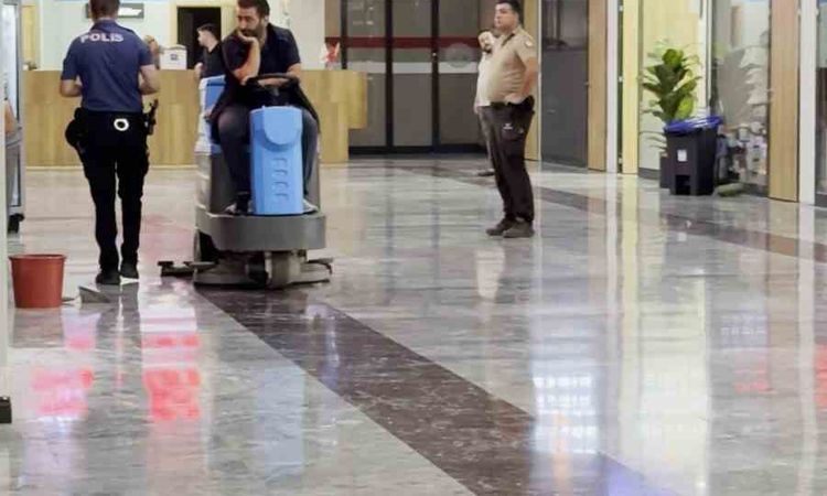 Ayrıntılar Netleşti: Elazığ'da Otobüs Terminalinde Silahlı Kavga: 1 Yaralı, 1 Gözaltı - Son Dakika: Gelişmeler