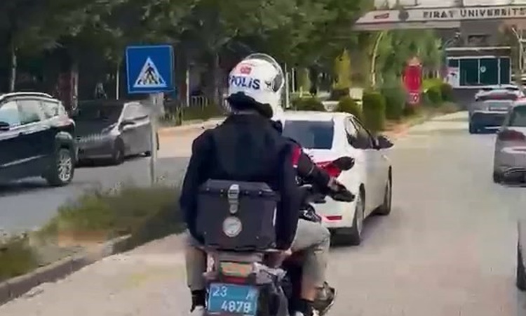 Elazığ'da polis, KPSS'ye geç kalan adayları motosikletle sınav salonuna taşıdı | İşte Tüm Ayrıntılar