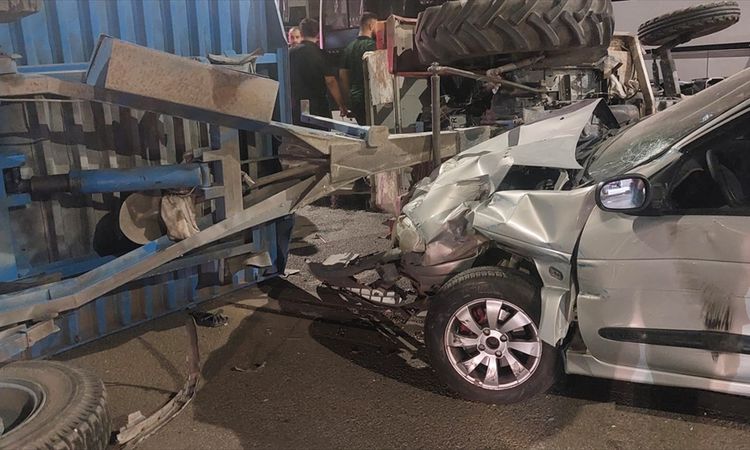 Gündemden Son Bilgiler: Elazığ'da Zincirleme Kaza: 3 Yaralı - Haberleri: Gelişmeler Takip Ediliyor