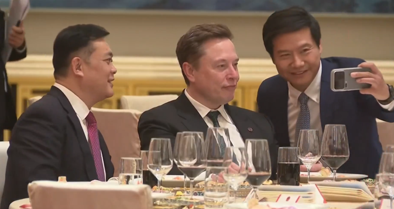 Son Gelişme: Elon Musk ile hayran gibi fotoğraf çektirdi, Silikon Vadisi'ni sallayan isim çıktı - Son Dakika H