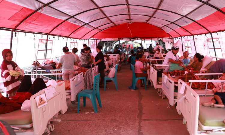 Gündemden Son Bilgiler: Endonezya'daki 7.7 büyüklüğündeki depremde can kaybı 70'e artış grafiği çizdi - Son Da