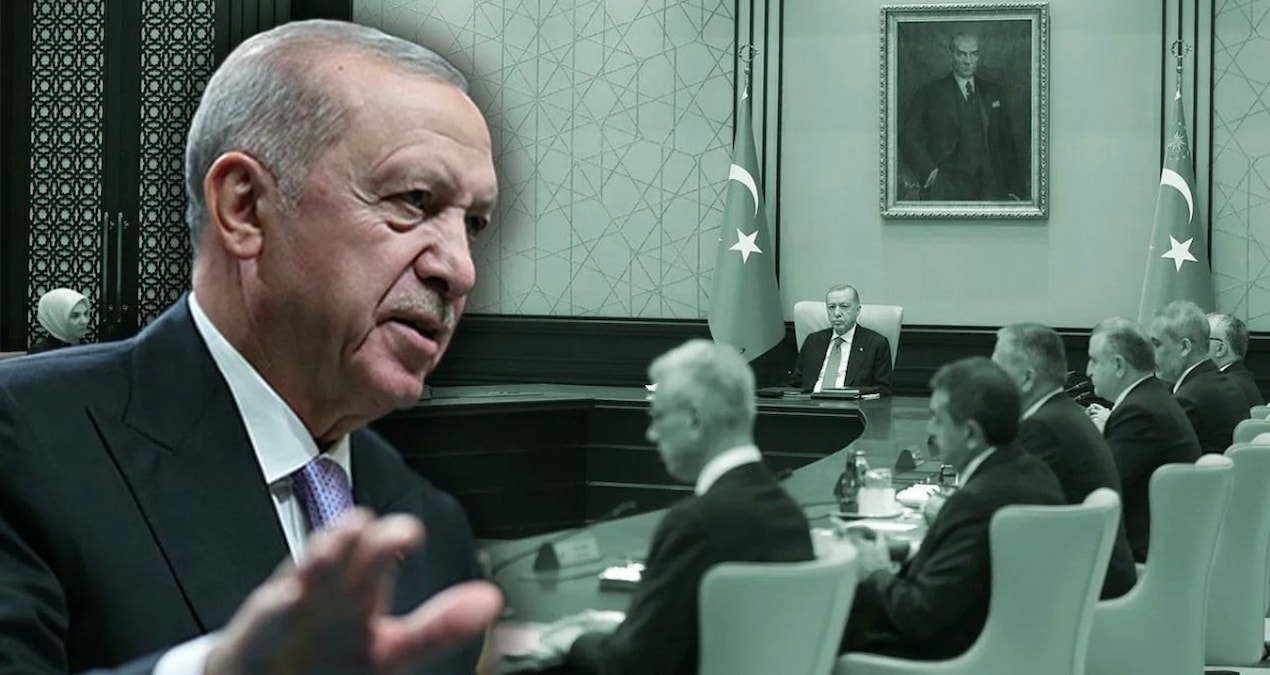 Kritik Açıklama: Erdoğan, ‘büyük değişikliğe hazırlanıyor’ iddiası - En Son Haber: Gelişmeler Takip Ediliyor