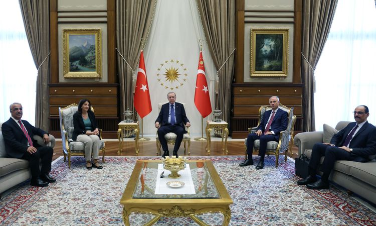 Sıcak Gündem: Erdoğan, DEM Parti İmralı Heyeti'ni Kabul Etti - Haberleri | İşte Tüm Ayrıntılar