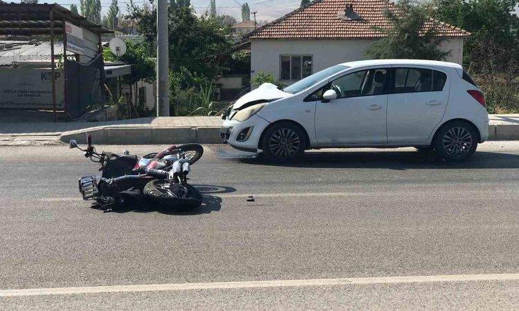 Ayrıntılar Netleşti: Ereğli'de Otomobil Motosiklete Çarptı: 1 Ağır Yaralı - Son Dakika: Gelişmeler Takip Edili