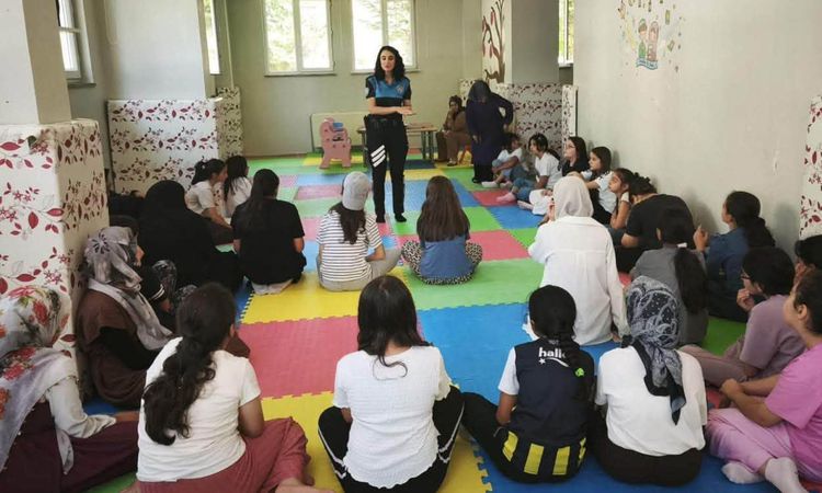 Erzincan'da Kur'an Kursu Öğrencilerine Güvenlik Eğitimi - Son Dakika - Son Dakika Bilgileri