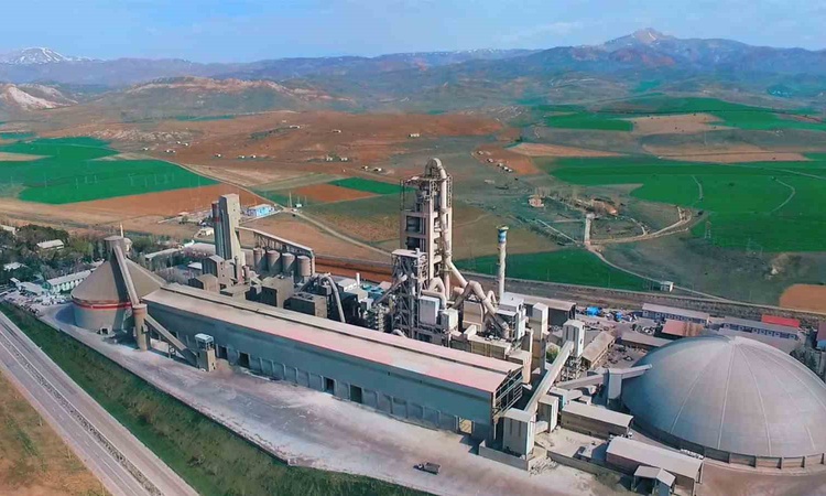 Erzurum'da 2025 vergi rekortmenleri resmen duyuruldu, kurumlar zirvesi Aşkale Çimento oldu: Gelişmeler Takip E