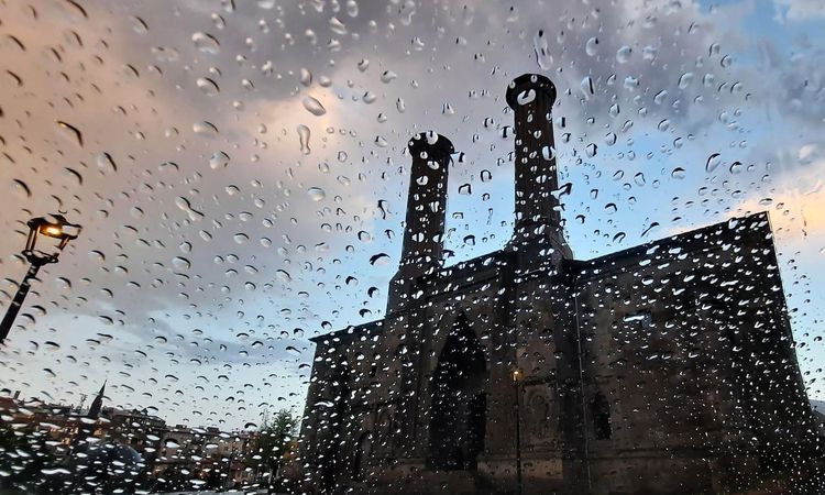 Gündemden Son Bilgiler: Erzurum ve Ardahan için Sarı Kodlu Kuvvetli Sağanak Uyarısı - Son Dakika - Son Dakika