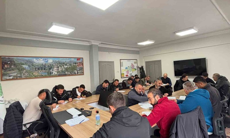 Erzurum'da avcı eğitimi kursunu tamamlayan 31 avcı adayı sertifika aldı