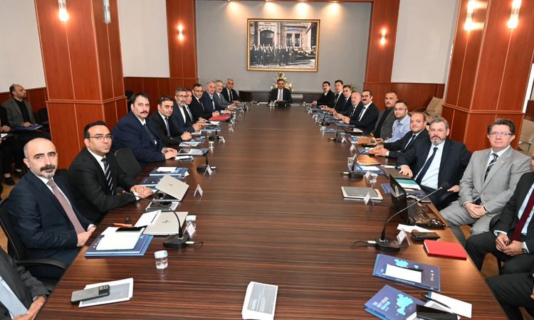 Erzurum’da dijital dönüşüm hamlesi: Veri merkezi yatırımları için ilk adım atıldı - Son Dakika Haberleri