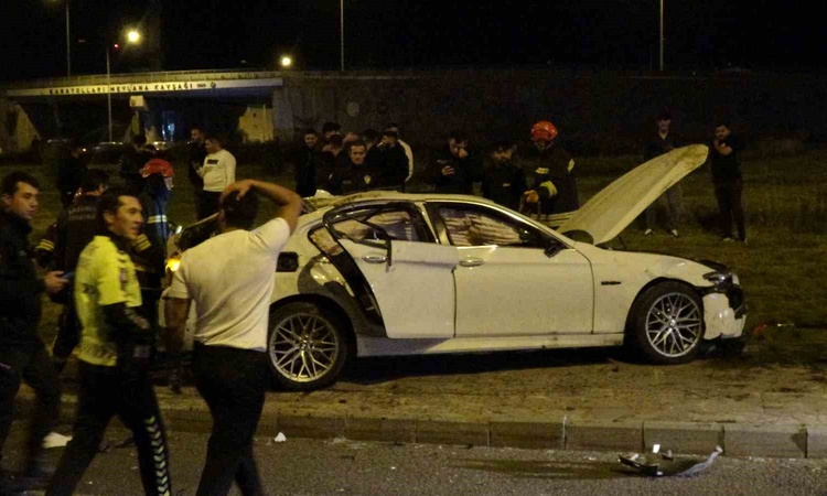 Erzurum’da kontrolden çıkan otomobil takla attı: 4 yaralı | İşte Tüm Ayrıntılar
