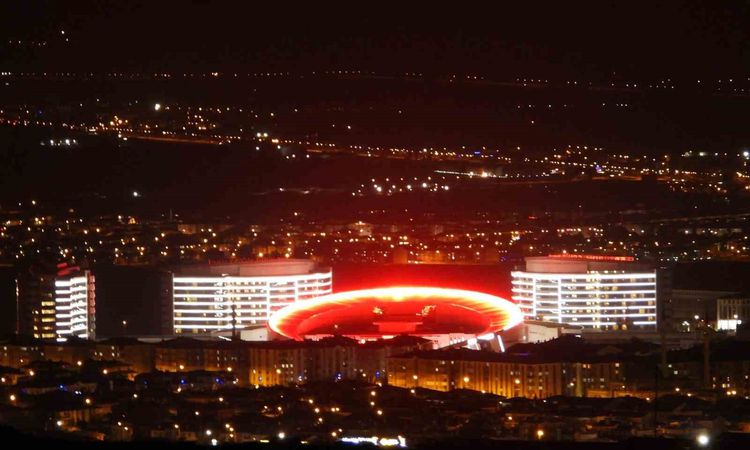 Ayrıntılar Netleşti: Erzurum Şehir Hastanesi'nde Mesai Dışı Poliklinik Hizmeti Sürüyor - Son Dakika: Gelişmele