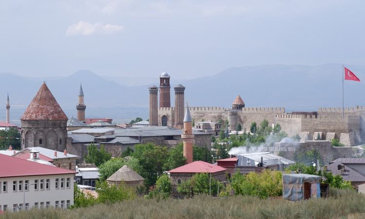 Sıcak Gündem: Erzurum'un Ruhu Fotoğrafçısına Çifte Ödül - Son Dakika: Gelişmeler Takip Ediliyor