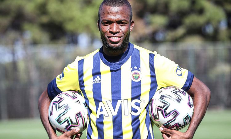 Sıcak Gündem: Eski Fenerbahçeli Enner Valencia'dan 1 yıllık dev imza - Son Dakika | İşte Tüm Ayrıntılar